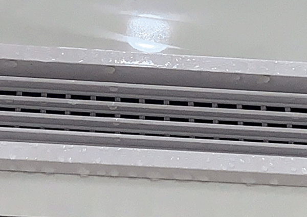 空調出風口結露滴水.gif 空調出風口結露滴水.gif